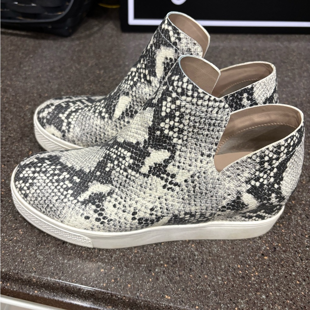 Steve Madden Snake Print wedge sneakers